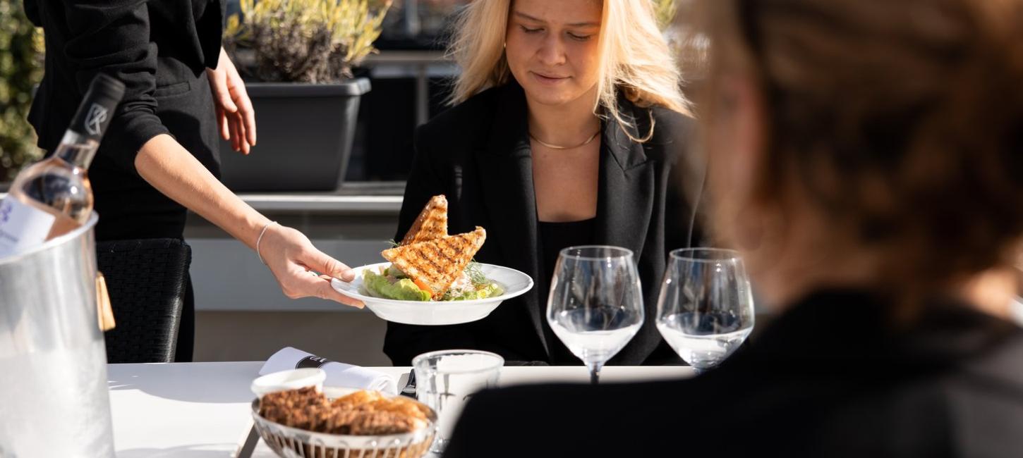 Bistro 22