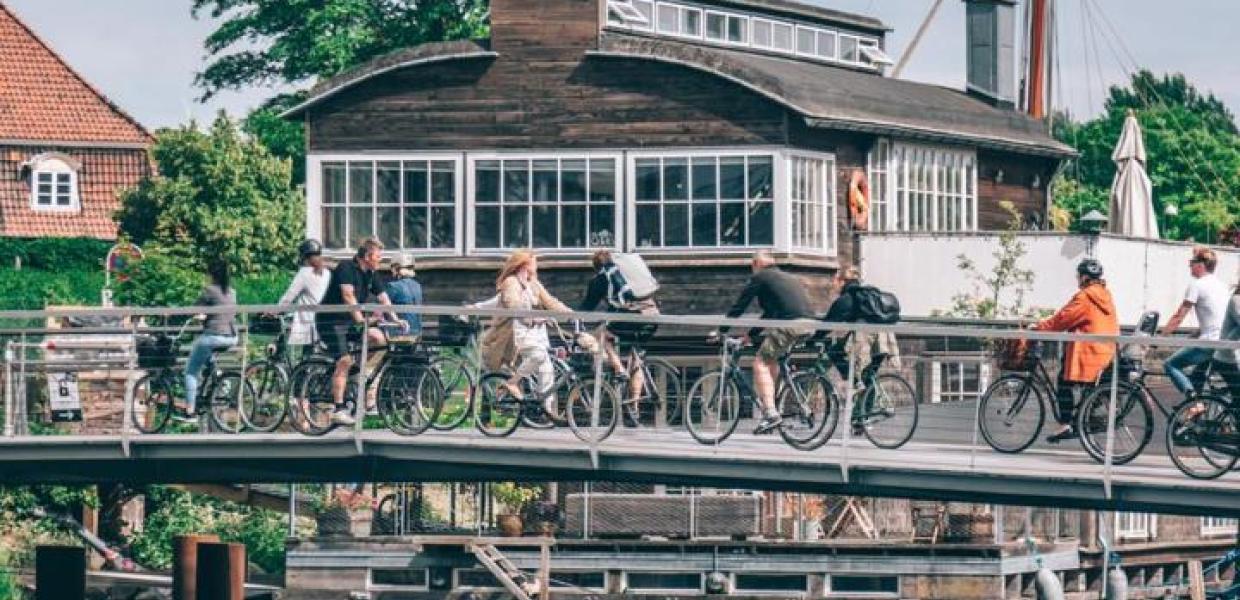 Bikes on bridge in Christianshavn